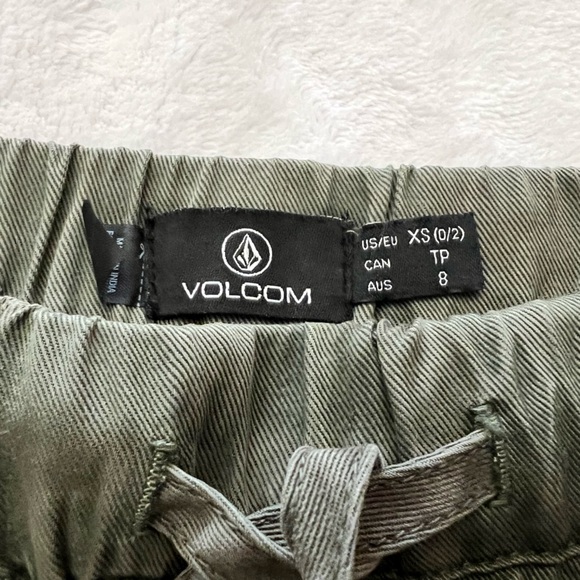 Volcom Sunday Strut Short - Picture 3 of 4